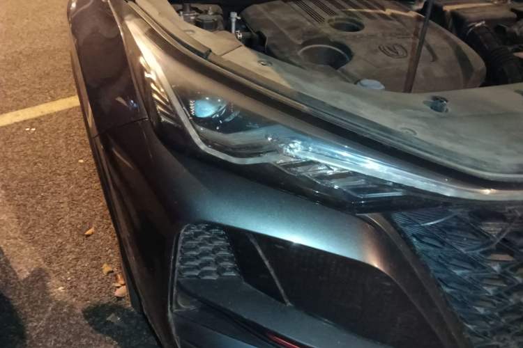 Used CHANGAN CS75 PLUS 2021 1.5T Automatic Luxury Version Right Front Headlight