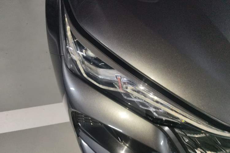 Used CHANGAN CS75 PLUS 2021 1.5T Automatic Luxury Version Right Front Headlight