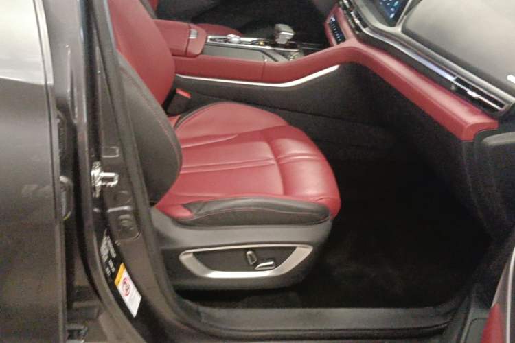 Used CHANGAN CS75 PLUS 2021 2.0T Automatic Flagship Edition Right Front Seat