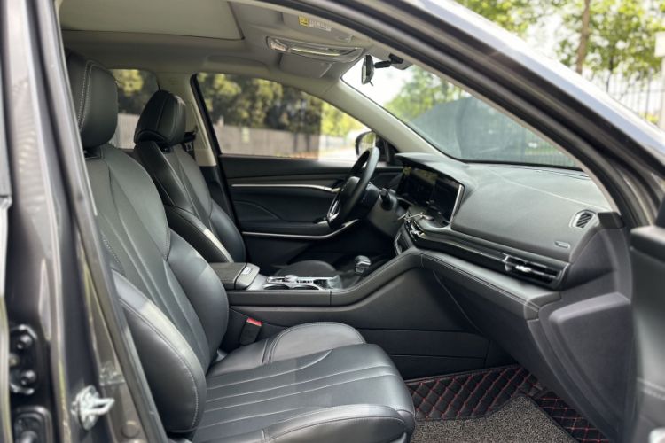 Used CHANGAN CS75 PLUS 2021 1.5T Automatic Luxury Version Right Front Seat