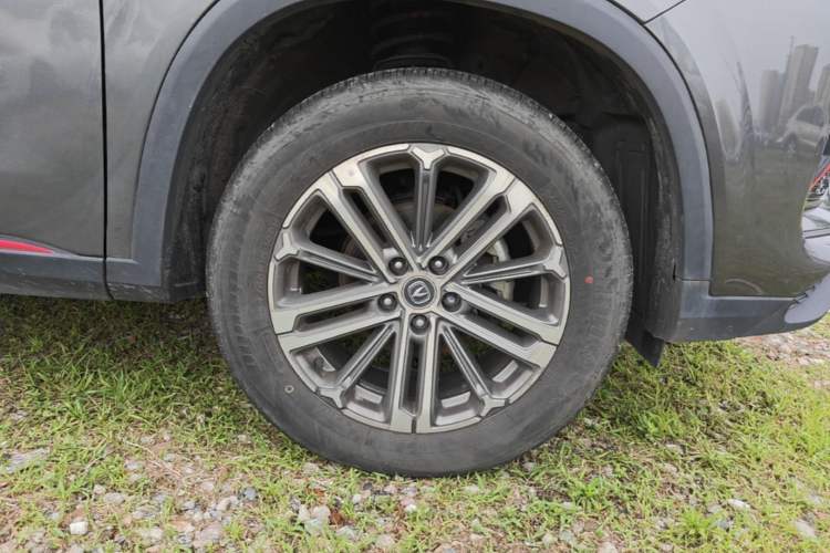 Used CHANGAN CS75 PLUS 2021 1.5T Automatic Luxury Version Right Front Wheel Hub