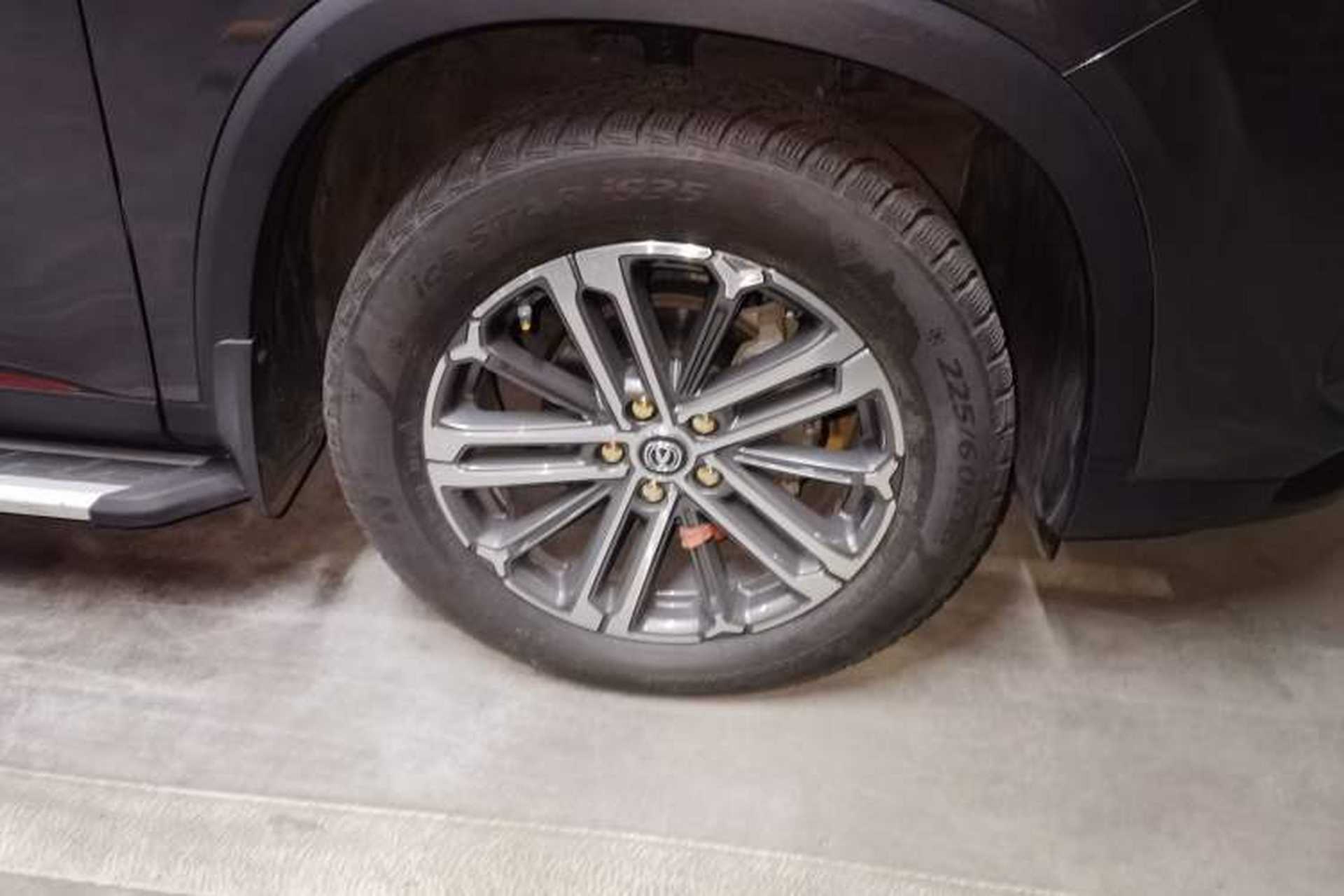 Used CHANGAN CS75 PLUS 2021 1.5T Automatic Luxury Version Right Front Wheel Hub