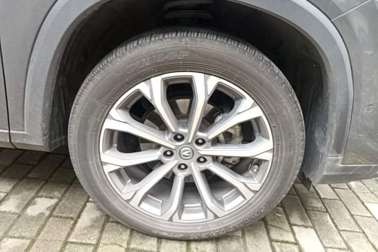 Used CHANGAN CS75 PLUS 2021 2.0T Automatic Flagship Edition Right Front Wheel Hub