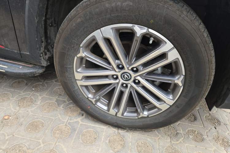 Used CHANGAN CS75 PLUS 2021 1.5T Automatic Prestige Model Right Front Wheel Hub