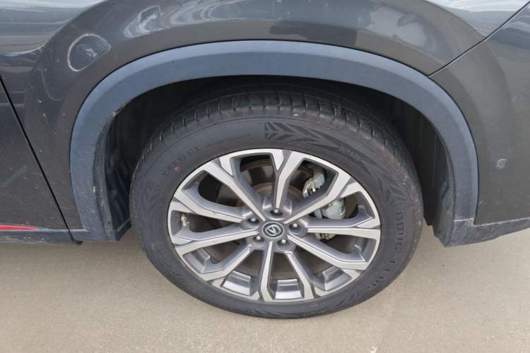 Used CHANGAN CS75 PLUS 2021 2.0T Automatic Flagship Edition Right Front Wheel Hub