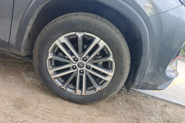 Used CHANGAN CS75 PLUS 2021 1.5T Automatic Prestige Model Right Front Wheel Hub