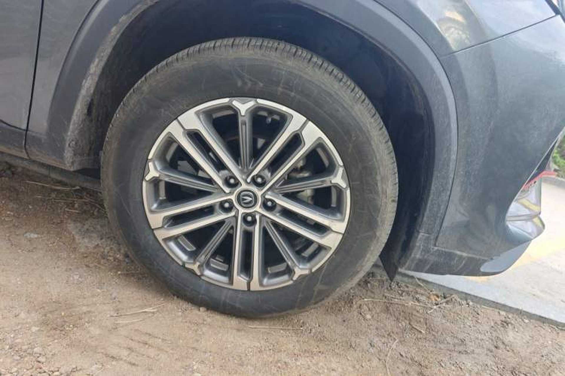 Used CHANGAN CS75 PLUS 2021 1.5T Automatic Prestige Model Right Front Wheel Hub