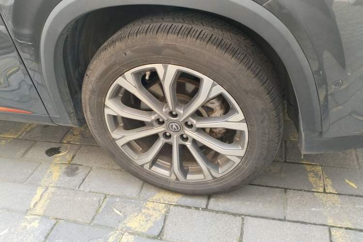 Used CHANGAN CS75 PLUS 2021 2.0T Automatic Flagship Edition Right Front Wheel Hub