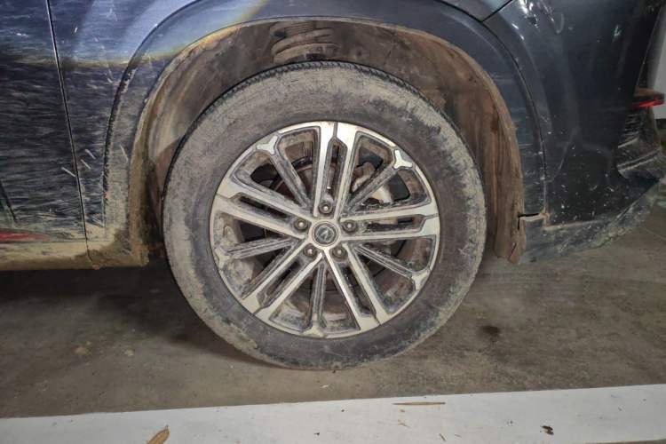 Used CHANGAN CS75 PLUS 2021 1.5T Automatic Luxury Version Right Front Wheel Hub