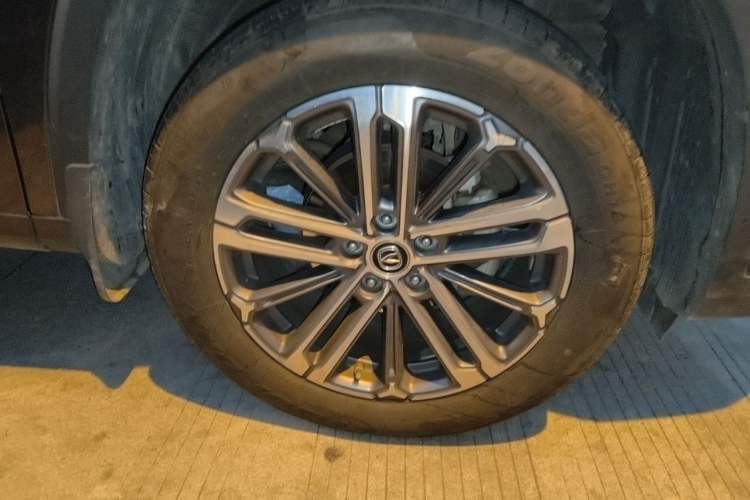 Used CHANGAN CS75 PLUS 2021 1.5T Automatic Luxury Version Right Front Wheel Hub