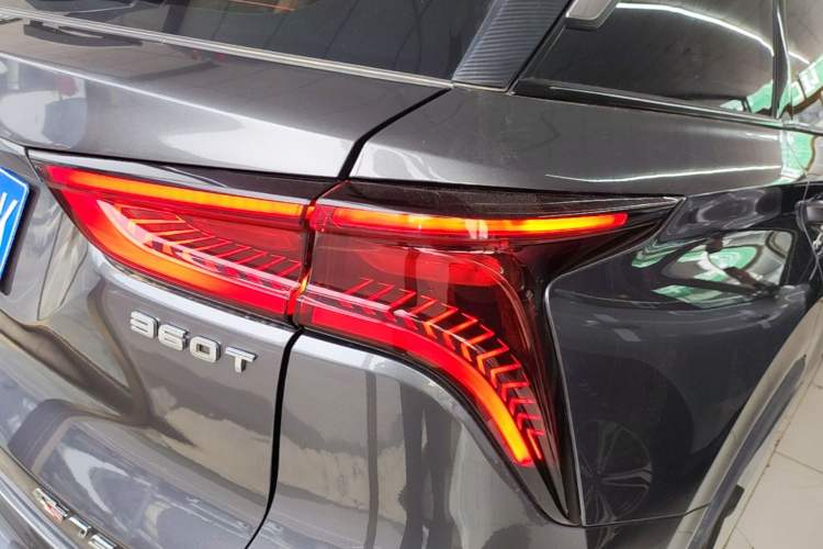 Used CHANGAN CS75 PLUS 2021 2.0T Automatic Pilot Version Right Rear Taillight
