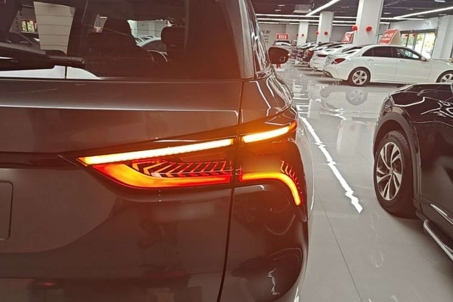 Used CHANGAN CS75 PLUS 2021 1.5T Automatic Luxury Version Right Rear Taillight