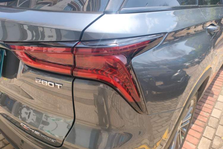 Used CHANGAN CS75 PLUS 2021 1.5T Automatic Luxury Version Right Rear Taillight