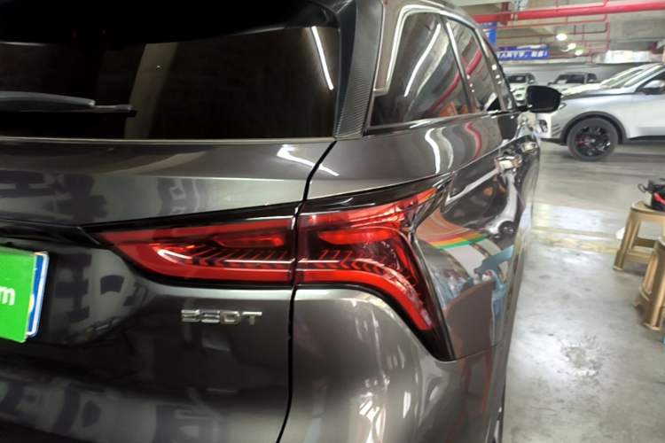 Used CHANGAN CS75 PLUS 2021 2.0T Automatic Flagship Edition Right Rear Taillight