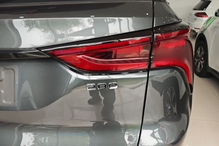 Used CHANGAN CS75 PLUS 2021 1.5T Automatic Luxury Version Right Rear Taillight