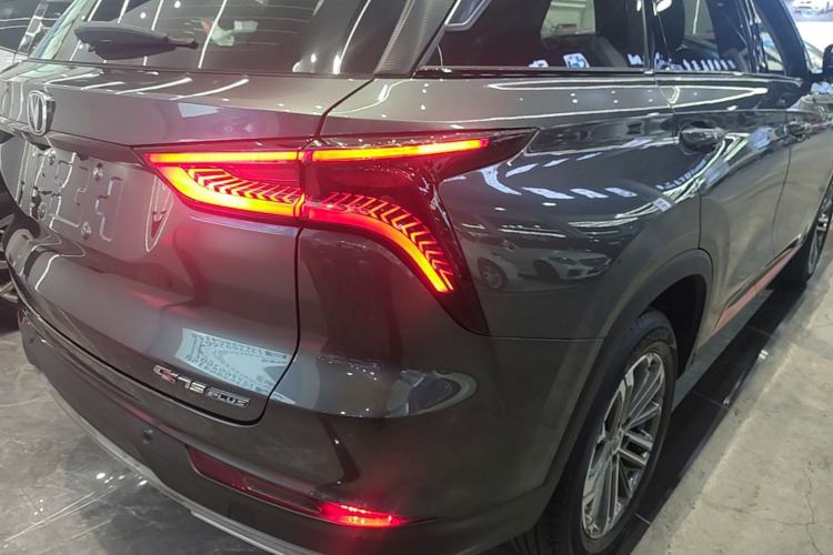 Used CHANGAN CS75 PLUS 2021 1.5T Automatic Luxury Version Right Rear Taillight