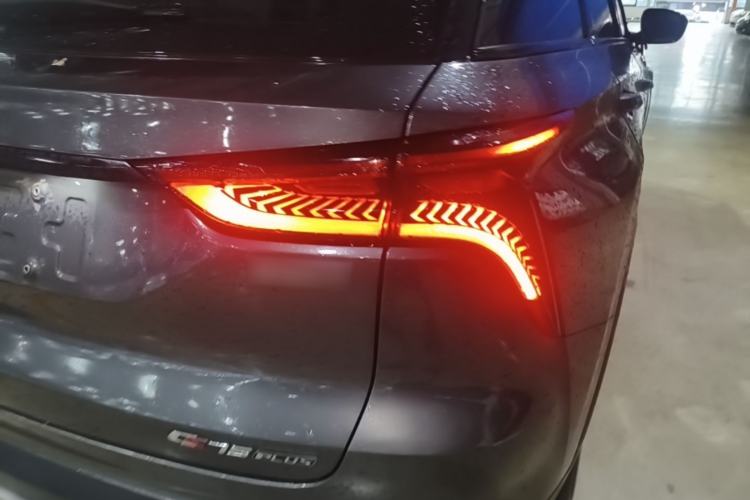 Used CHANGAN CS75 PLUS 2021 1.5T Automatic Luxury Version Right Rear Taillight