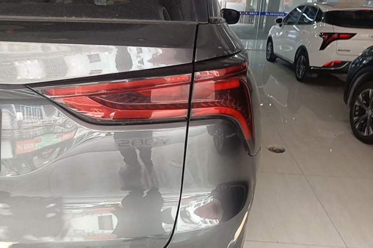 Used CHANGAN CS75 PLUS 2021 1.5T Automatic Luxury Version Right Rear Taillight