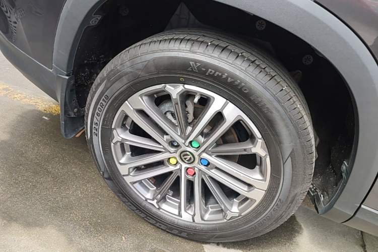 Used CHANGAN CS75 PLUS 2021 1.5T Automatic Luxury Version Right Rear Wheel Hub