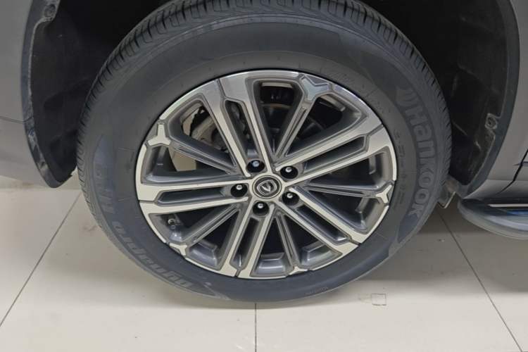 Used CHANGAN CS75 PLUS 2021 1.5T Automatic Luxury Version Right Rear Wheel Hub