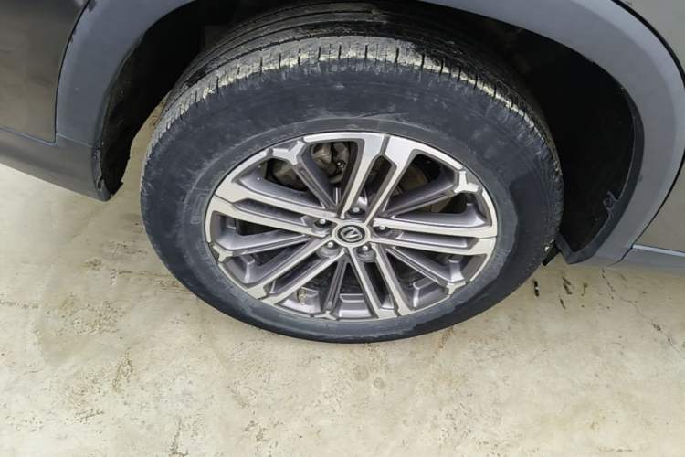 Used CHANGAN CS75 PLUS 2021 1.5T Automatic Luxury Version Right Rear Wheel Hub