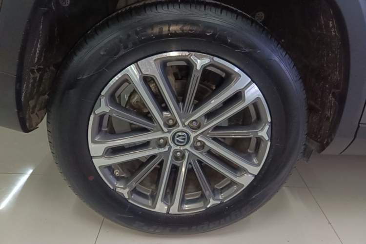 Used CHANGAN CS75 PLUS 2021 1.5T Automatic Luxury Version Right Rear Wheel Hub