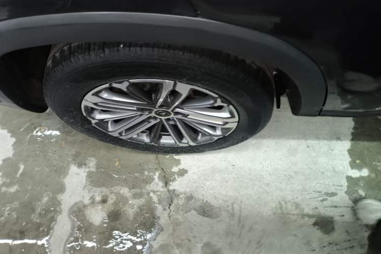 Used CHANGAN CS75 PLUS 2021 1.5T Automatic Luxury Version Right Rear Wheel Hub