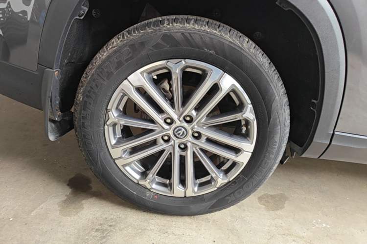 Used CHANGAN CS75 PLUS 2021 1.5T Automatic Prestige Model Right Rear Wheel Hub