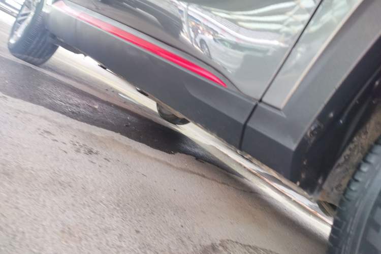 Used CHANGAN CS75 PLUS 2021 1.5T Automatic Luxury Version Right Side Sill
