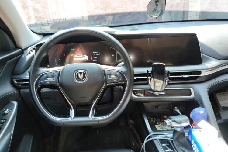 Used CHANGAN CS75 PLUS 2021 1.5T Automatic Luxury Version Steering Wheel