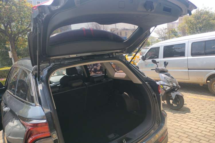 Used CHANGAN CS75 PLUS 2021 1.5T Automatic Luxury Version Trunk