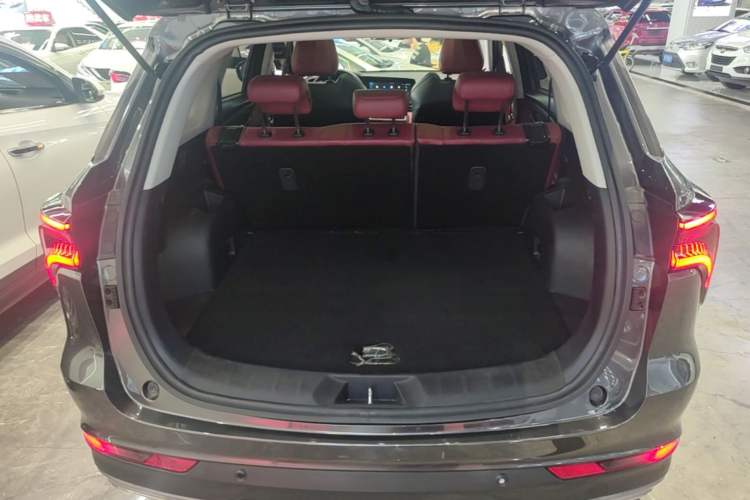 Used CHANGAN CS75 PLUS 2021 1.5T Automatic Luxury Version Trunk