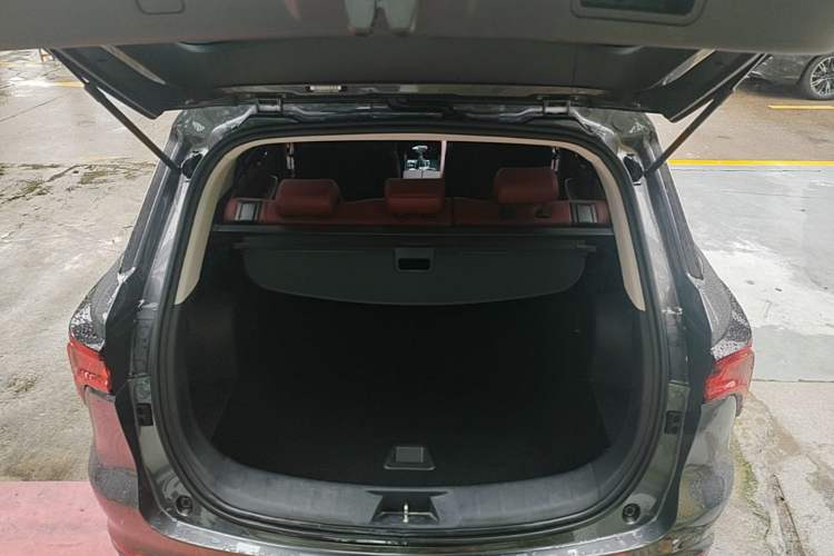 Used CHANGAN CS75 PLUS 2021 1.5T Automatic Luxury Version Trunk