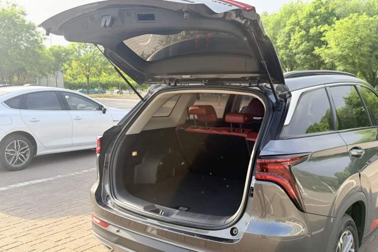 Used CHANGAN CS75 PLUS 2021 1.5T Automatic Luxury Version Trunk