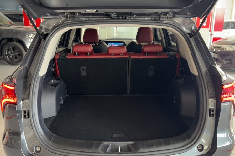 Used CHANGAN CS75 PLUS 2021 1.5T Automatic Luxury Version Trunk