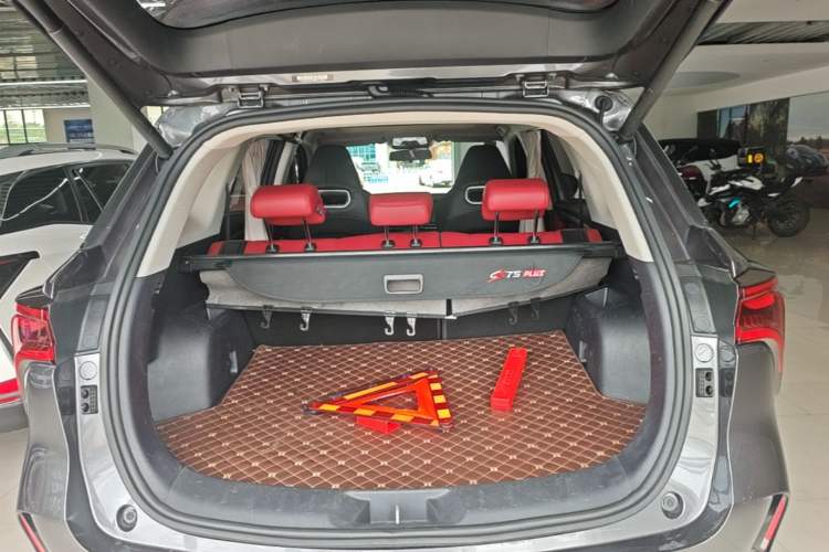 Used CHANGAN CS75 PLUS 2021 2.0T Automatic Pilot Version Trunk