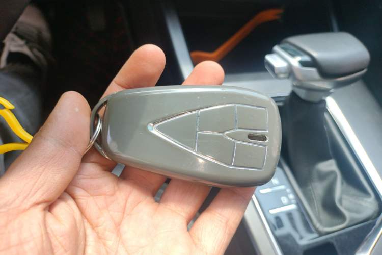 Used CHANGAN CS75 PLUS 2021 1.5T Automatic Luxury Version Vehicle Key