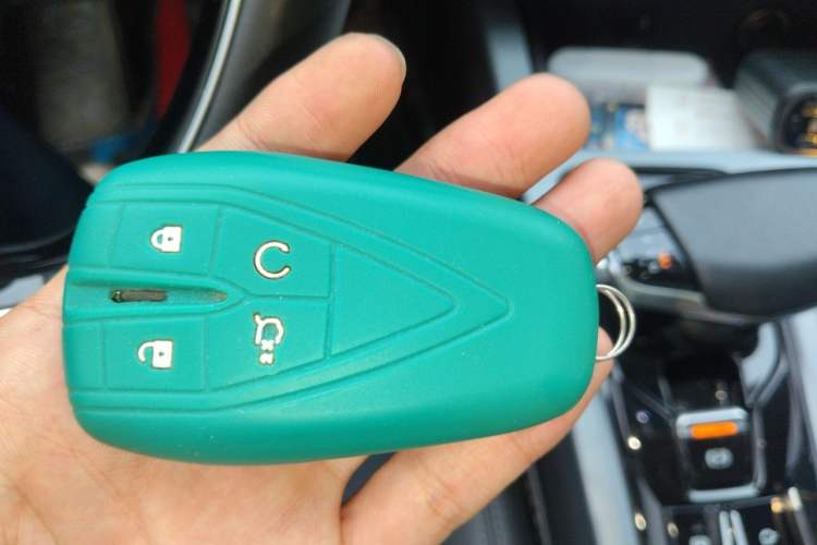 Used CHANGAN CS75 PLUS 2021 1.5T Automatic Luxury Version Vehicle Key