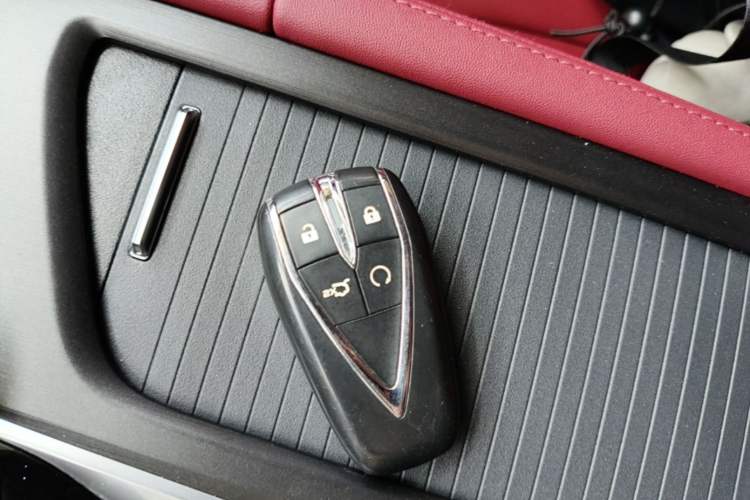 Used CHANGAN CS75 PLUS 2021 2.0T Automatic Pilot Version Vehicle Key