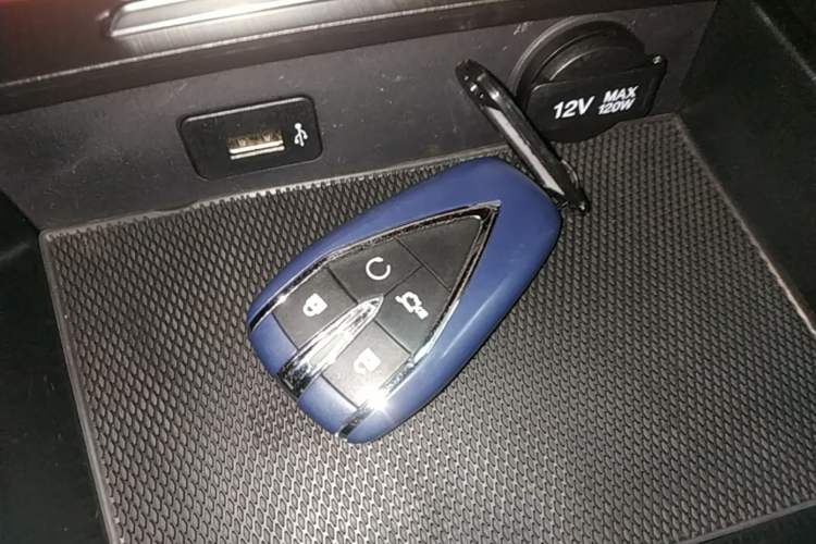 Used CHANGAN CS75 PLUS 2021 2.0T Automatic Pilot Version Vehicle Key