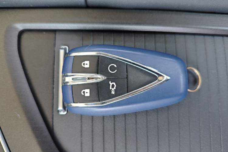 Used CHANGAN CS75 PLUS 2021 2.0T Automatic Pilot Version Vehicle Key