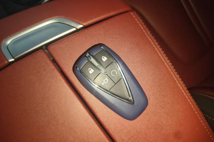 Used CHANGAN CS75 PLUS 2021 2.0T Automatic Pilot Version Vehicle Key