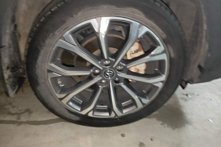 Used CHANGAN CS75 PLUS 2021 2.0T Automatic Pilot Version Right Front Wheel Hub