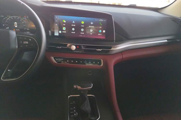 Used CHANGAN CS75 PLUS 2021 1.5T Automatic Luxury Version Audio And AC Panel