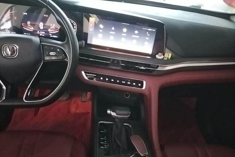 Used CHANGAN CS75 PLUS 2021 1.5T Automatic Luxury Version Audio And AC Panel