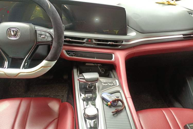 Used CHANGAN CS75 PLUS 2021 1.5T Automatic Prestige Model Audio And AC Panel