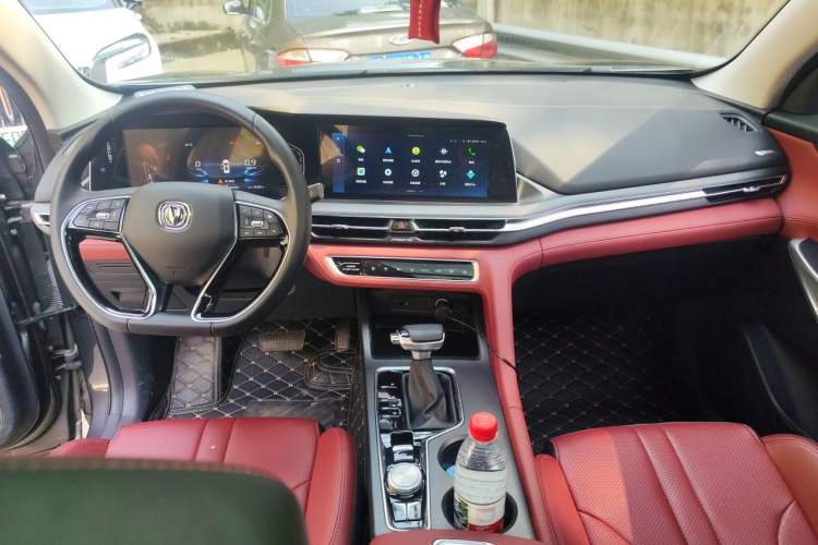 Used CHANGAN CS75 PLUS 2021 1.5T Automatic Luxury Version Center Console
