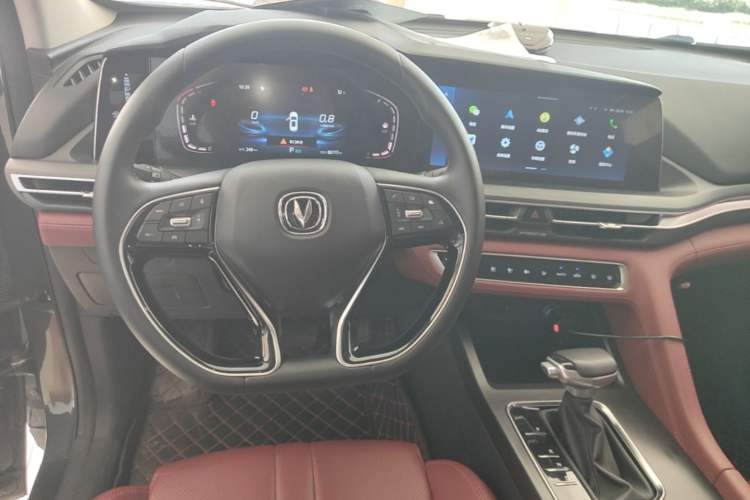 Used CHANGAN CS75 PLUS 2021 1.5T Automatic Luxury Version Center Console