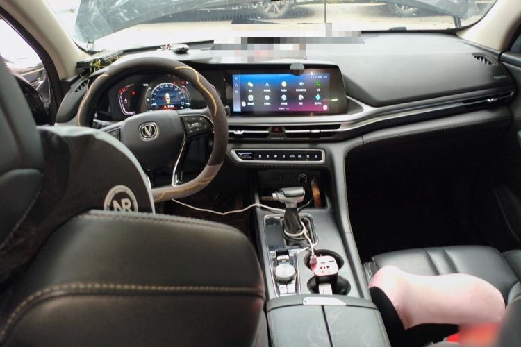 Used CHANGAN CS75 PLUS 2021 1.5T Automatic Luxury Version Center Console