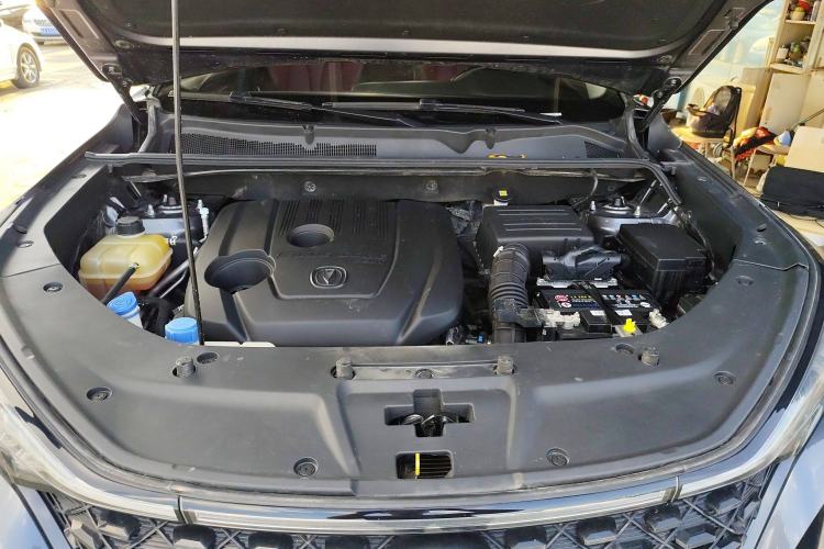 Used CHANGAN CS75 PLUS 2021 1.5T Automatic Luxury Version Engine Bay